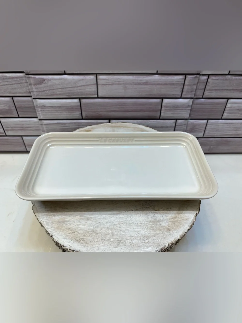 Le Creuset ❤️Stoneware  Rectangular Plate Meringue M 25cm 5x10” NWT